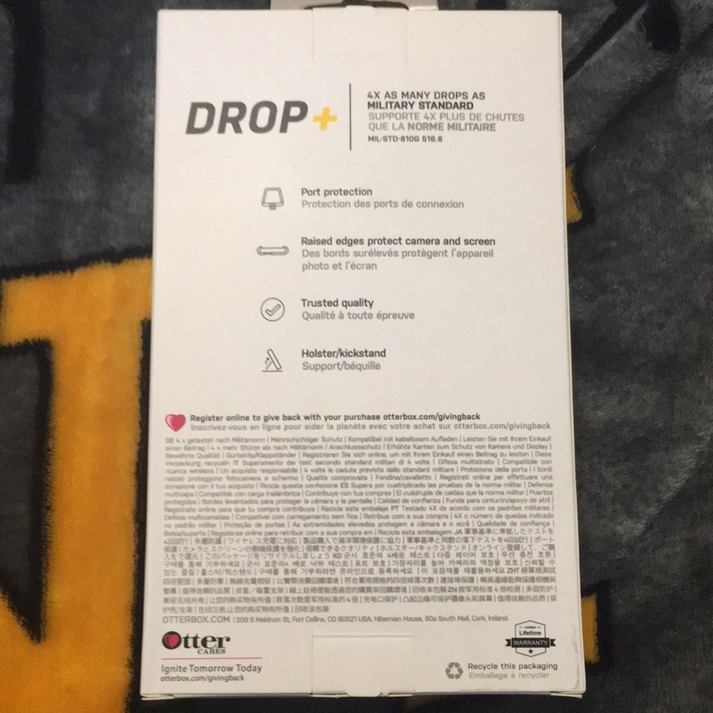 Samsung A20/30 OtterBox Defender Black - Picture 2 of 2